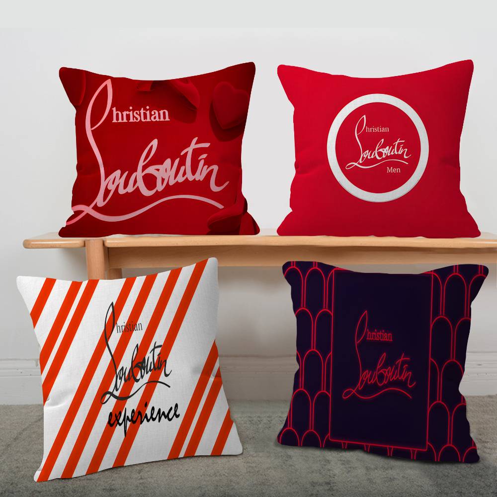 Cuscino di Lusso con Logo C-Ch - Home Textiles Inc recensione e prezzo